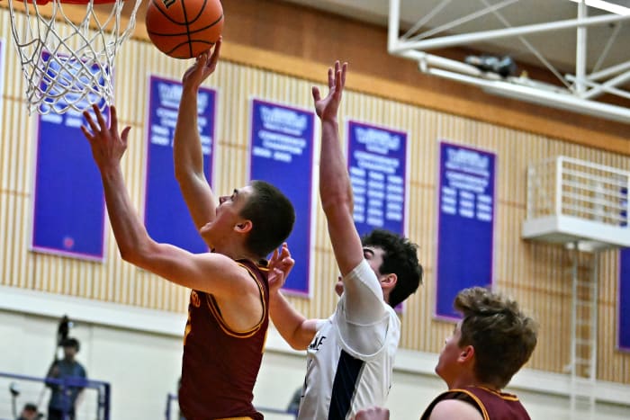 a Wilsonville Redmond 5A Oregon boys basketball quarterfinal 2024 Leon Neuschwander 36